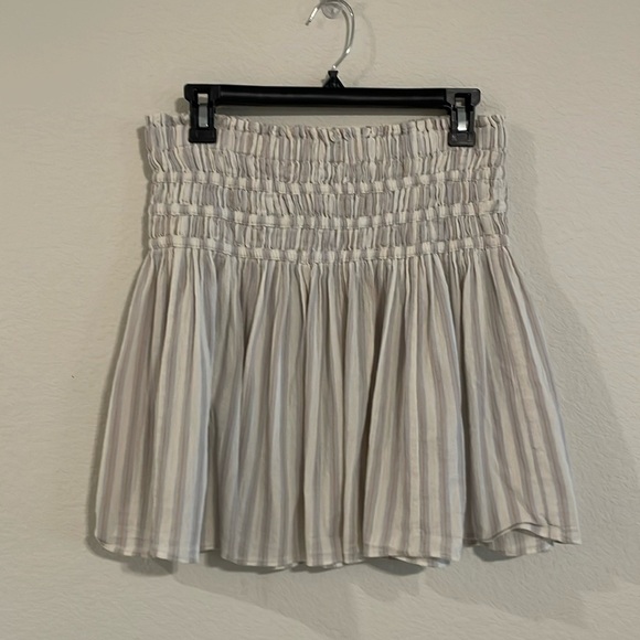 Madewell Women Skirt Small Smocked Pull On Mini Cool Fog Striped Coastal Cowgirl - Picture 4 of 11